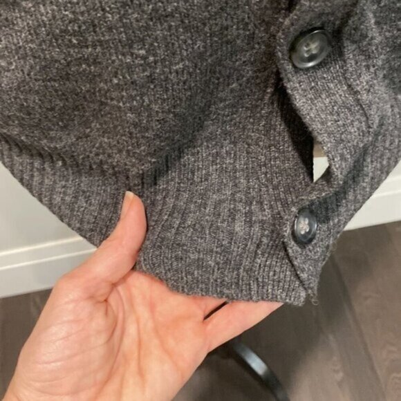 Banana Republic Merino Wool Vest small/medium fits Grey - Picture 10 of 14
